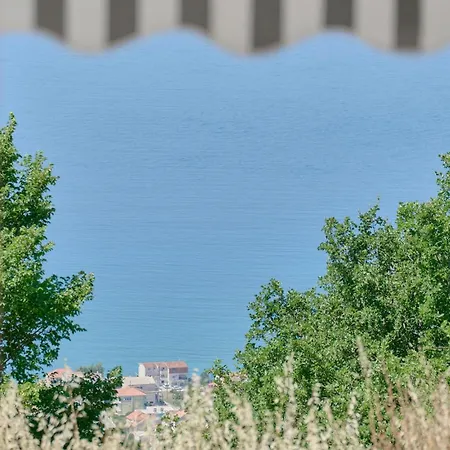 Gorgeous In With House Sea View Holiday home Podstrana